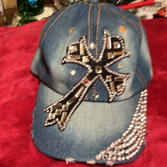 Hat - Picture 5 of 5